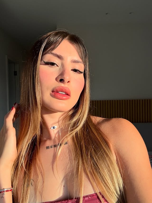 Agatha Sá puta fitness #5KbkhZmL