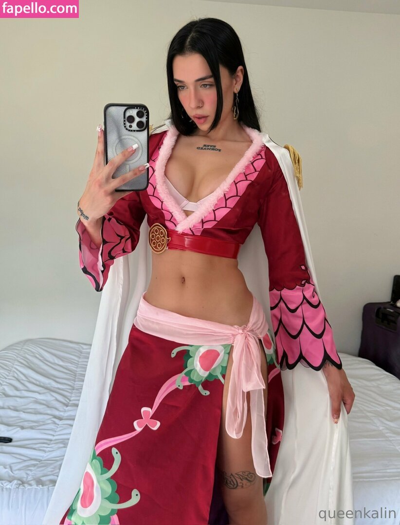 Gothic Model Kalin Is A Queen #EGIkJb9x