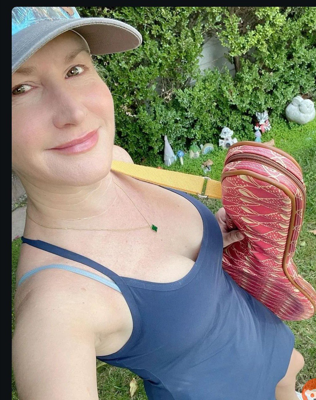 Angela Kinsey is such a hot slutty milf.  This  whore loves to show off her nice tits and fine ass #J6golm9f