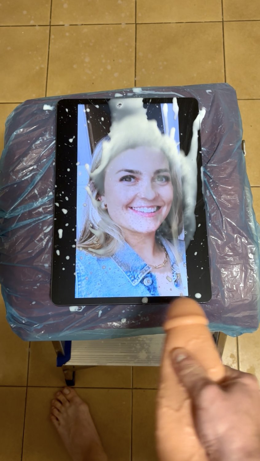 Hot blonde milf face cum splash (fake cock) (request) #J3LZ95Yd